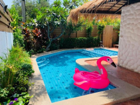 BTC Boutique Resort Private Pool Villas and Studios Hua Hin บ้านทะเลจีน บูติ��� รีสอร์ท หัวหิน
